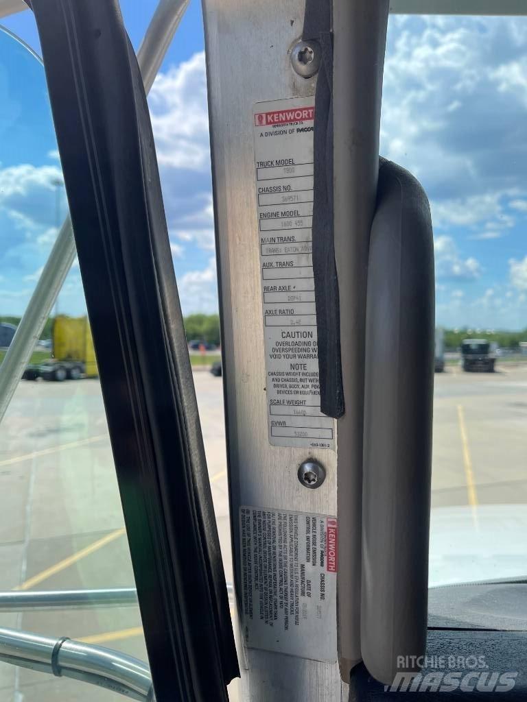 Kenworth T 800 牵引车