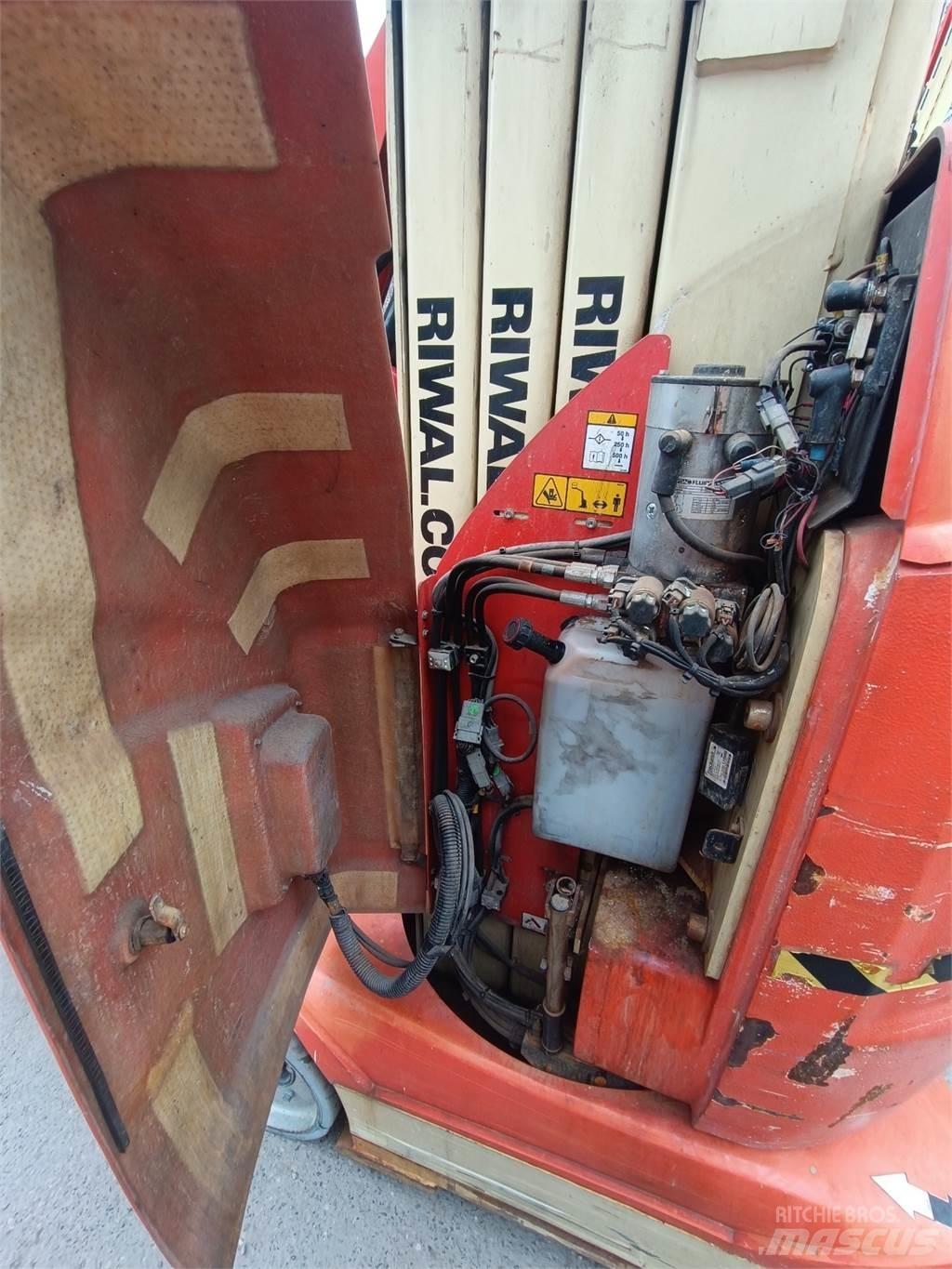 JLG T10E 其他升降机和高空作业平台