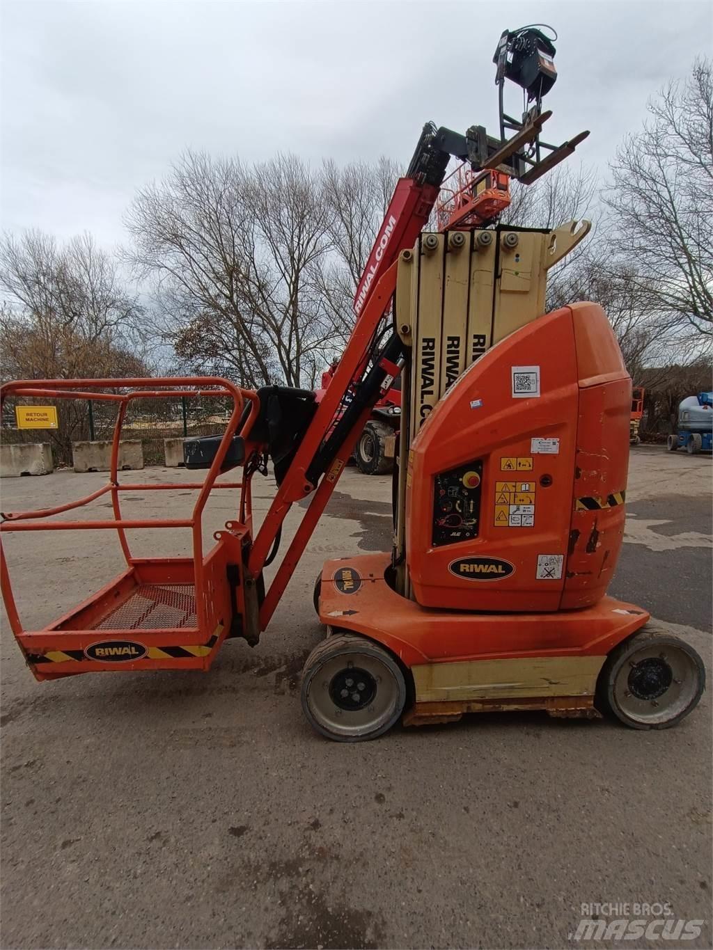 JLG T10E 其他升降机和高空作业平台