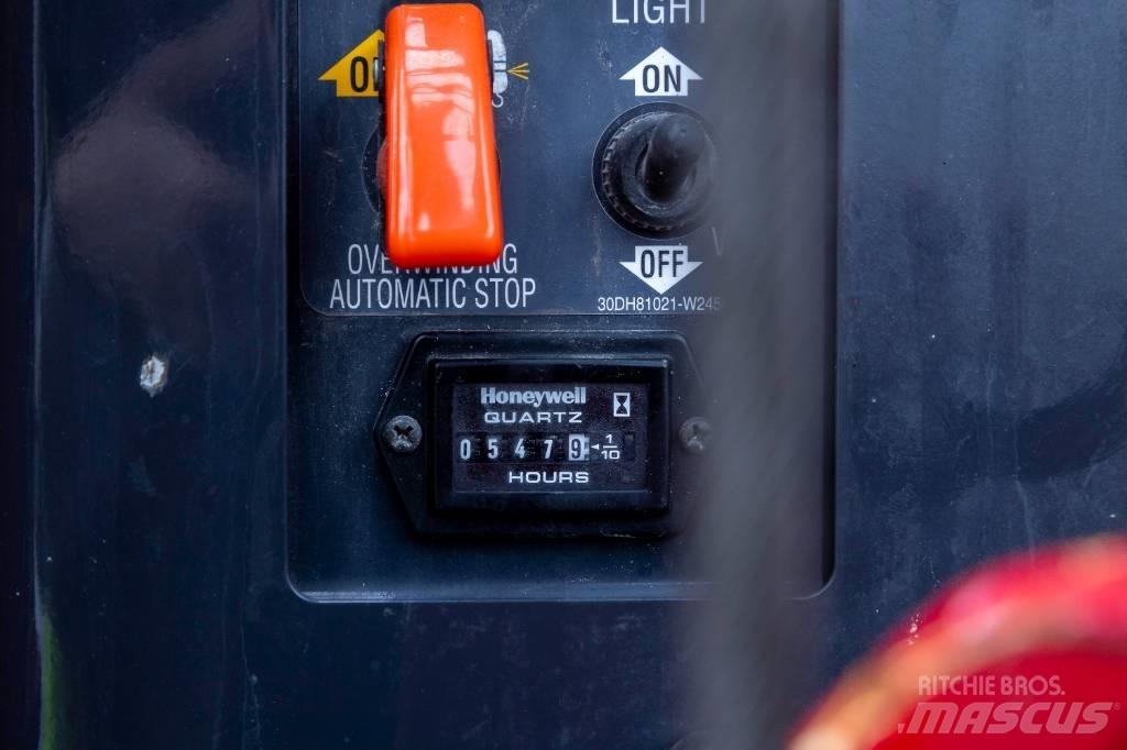 Unic URW-245 轻小型起重机