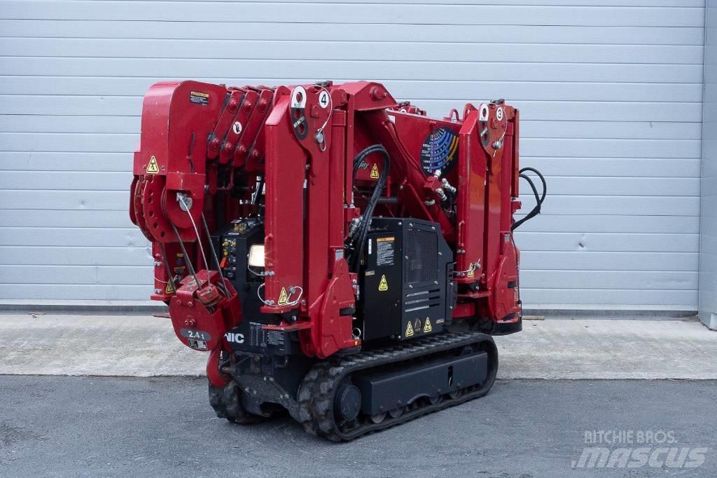 Unic URW-245 轻小型起重机