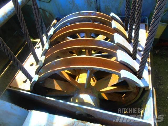  Clamshell 17½ m³ 抓斗