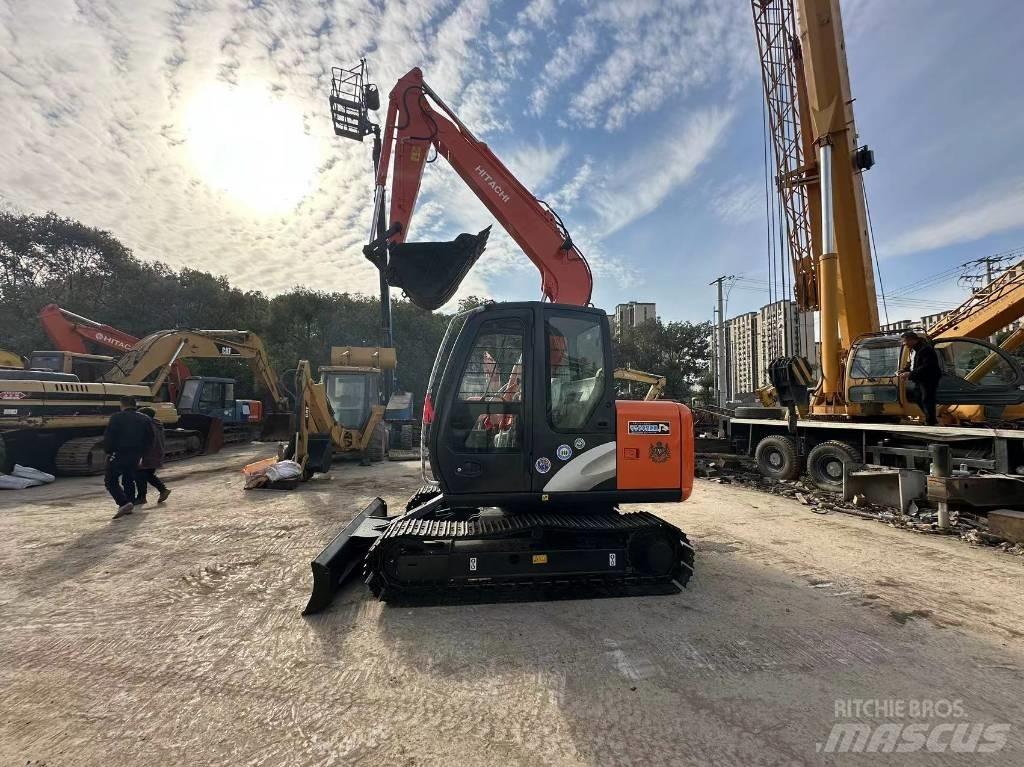 Hitachi ZX 70 履带挖掘机