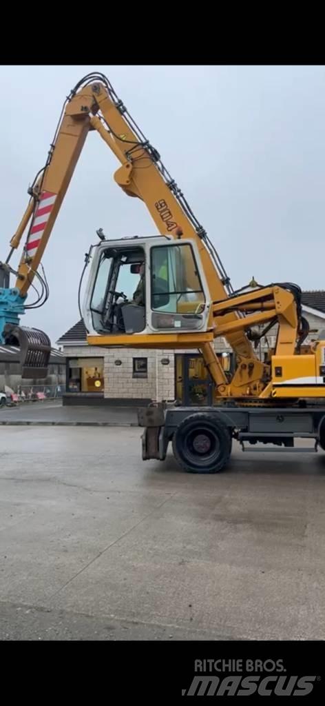 Liebherr A 904 C 工业挖掘机
