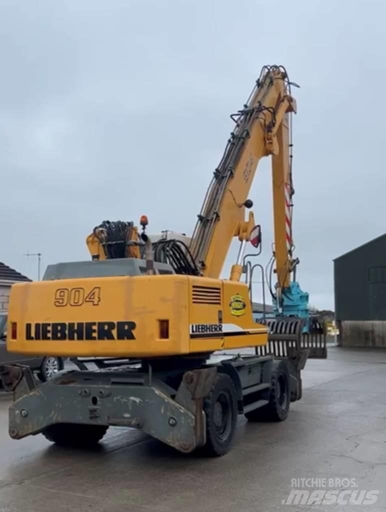 Liebherr A 904 C 工业挖掘机