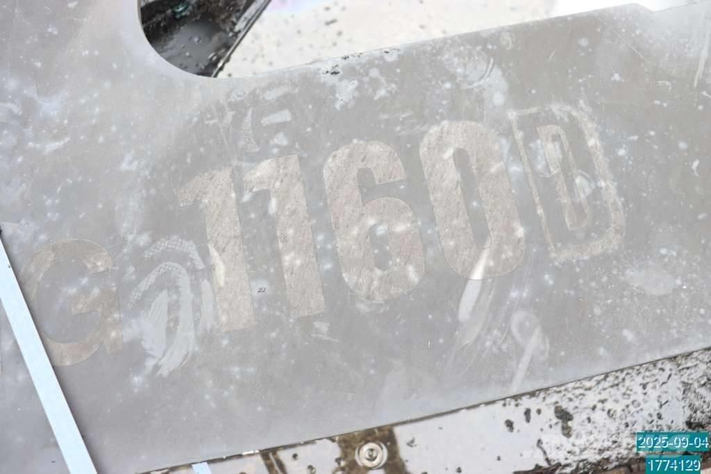 Huddig 1160 D 吊杆和铲斗