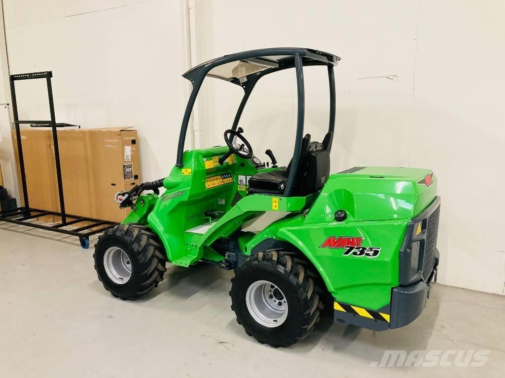 Avant 735 小型装载机