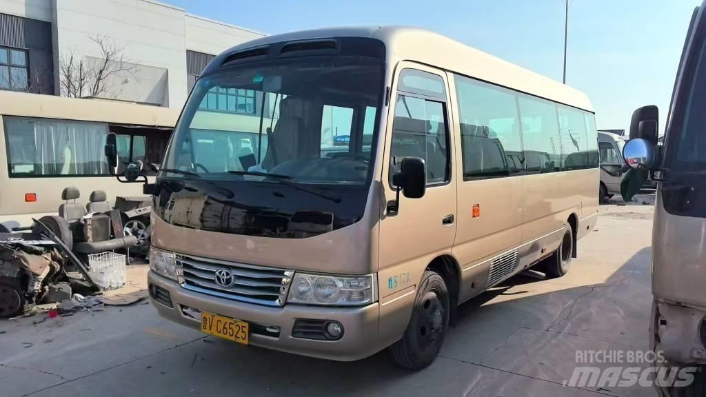 Toyota Coaster 公路客运汽车