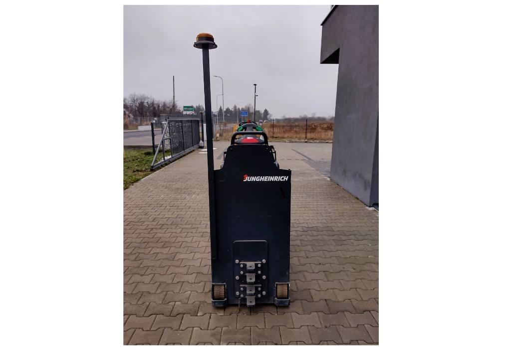 Jungheinrich EZS 130 搬运车