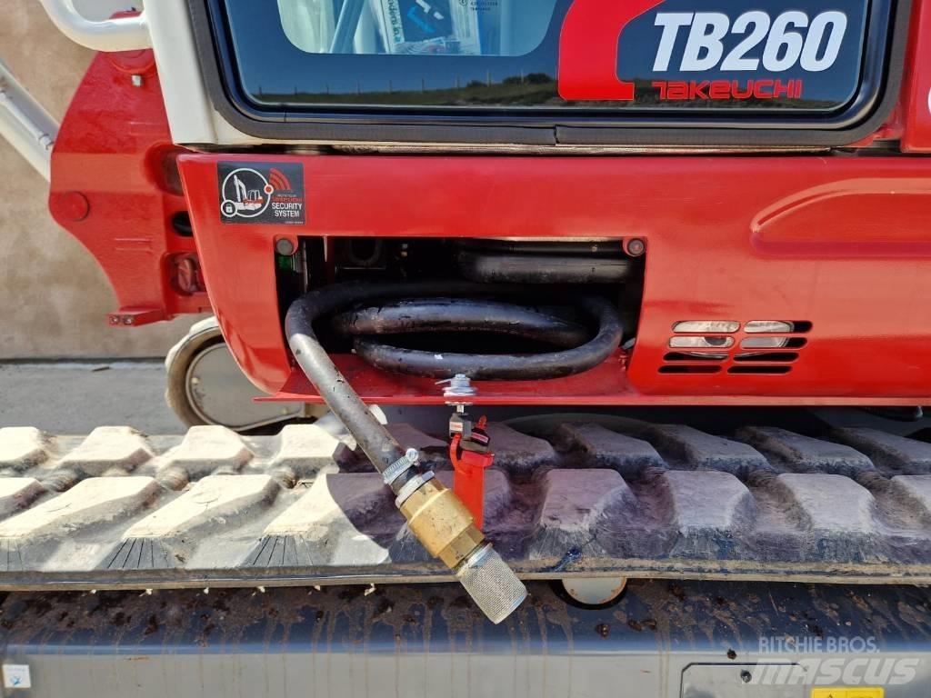 Takeuchi TB 260 小型挖掘机