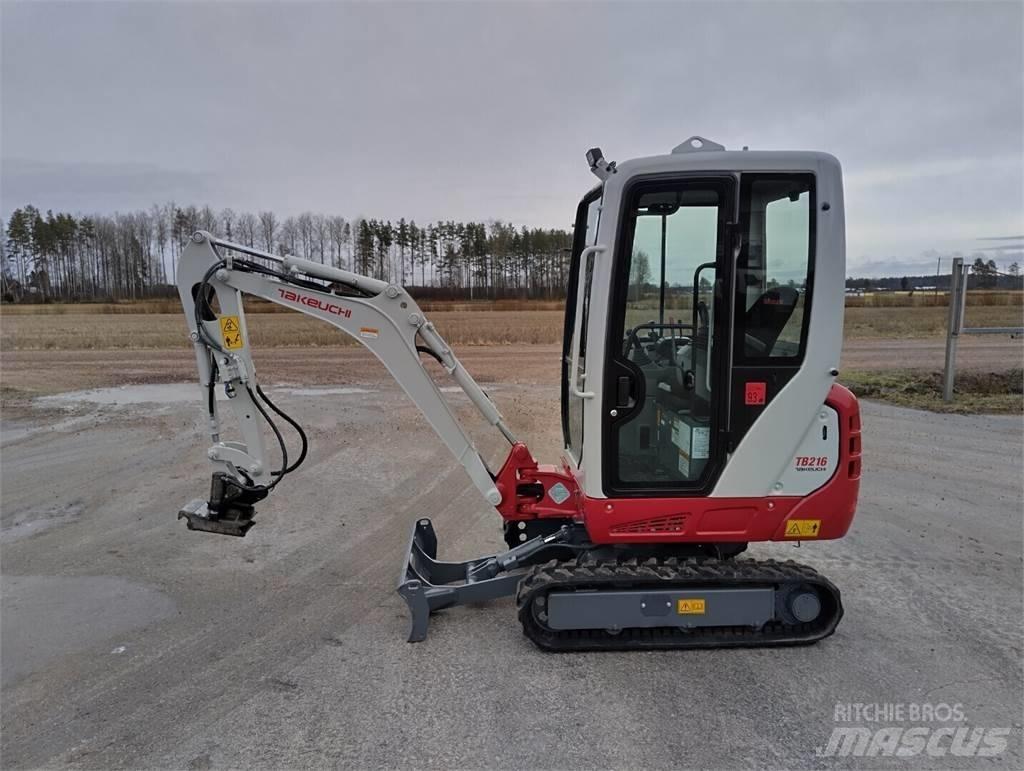 Takeuchi TB 216 小型挖掘机