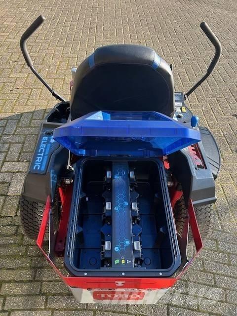 Toro eMR 4275 骑乘式割草机