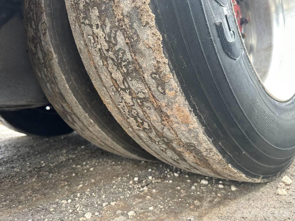  Pierce Dash 消防车