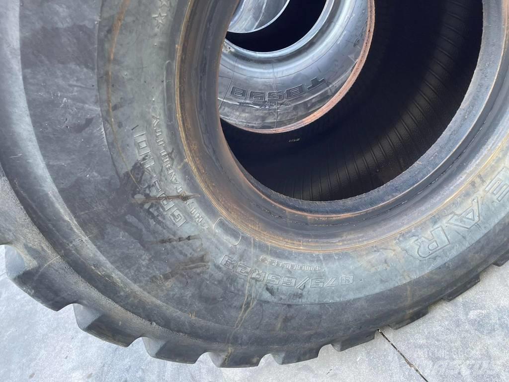 CAT 982M 轮式装载机