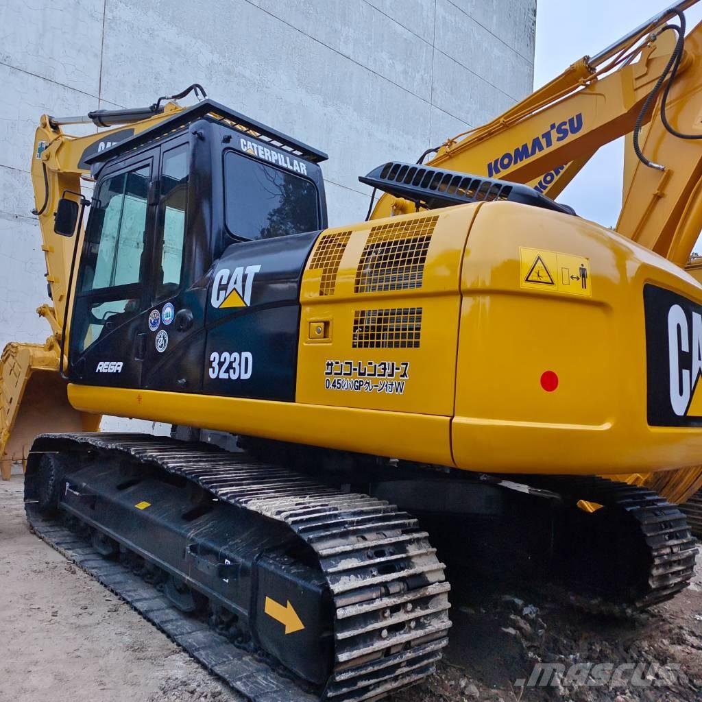 CAT 323 履带挖掘机