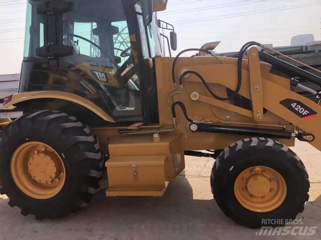 CAT 420 F 反铲装载机
