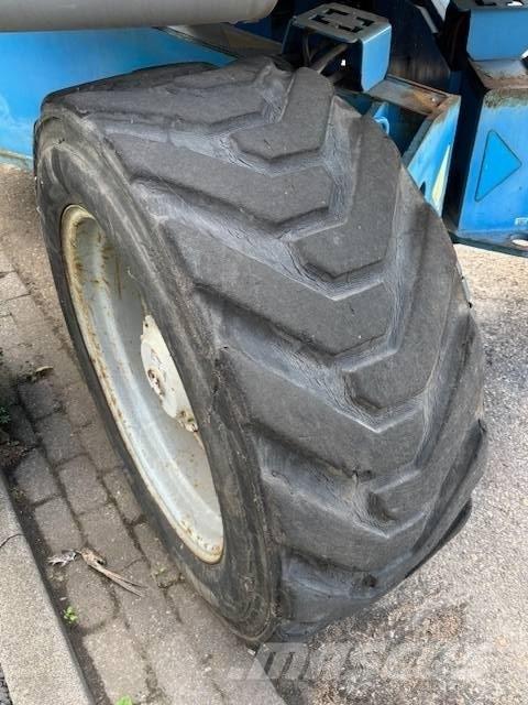 Genie ZX 135/70 曲臂高空工作平台