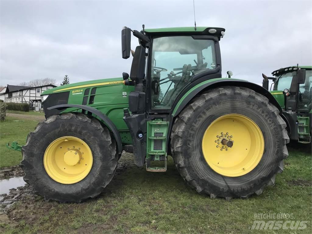 John Deere 6250R 拖拉机/农用车