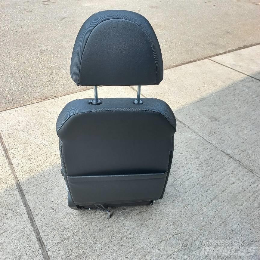 CASE CX210E stoel 驾驶室与内部