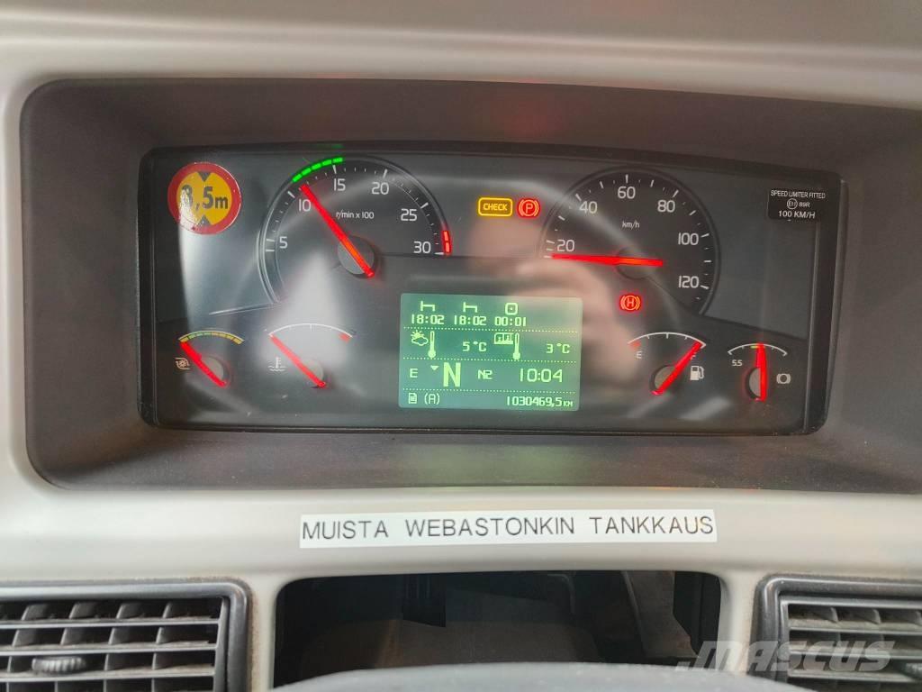 Volvo 9700S UG 长途公共汽车