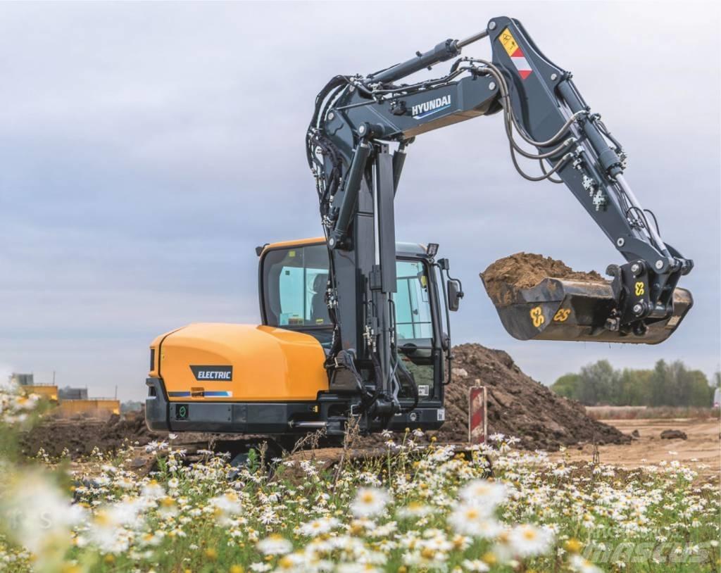 Hyundai HX85A 100% EL 中型挖掘机