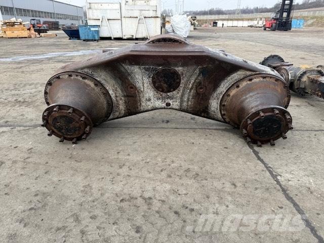Valmet 921 TANDEM 底盘和悬架