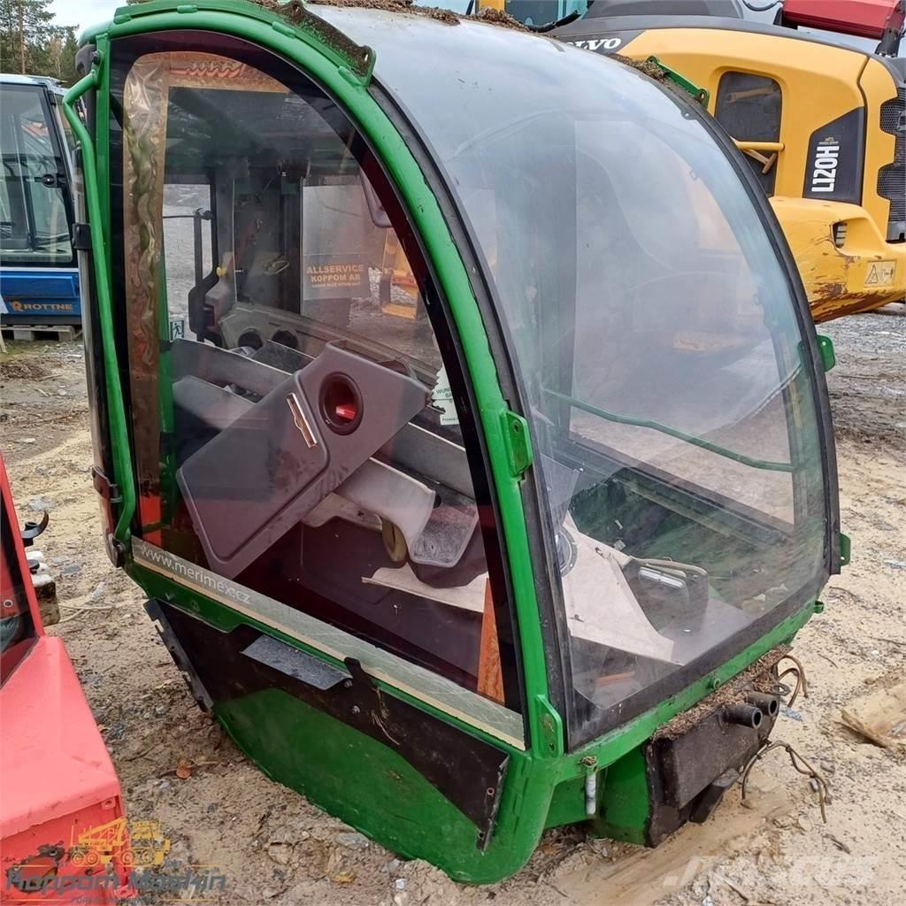 John Deere 1270e 驾驶室与内部