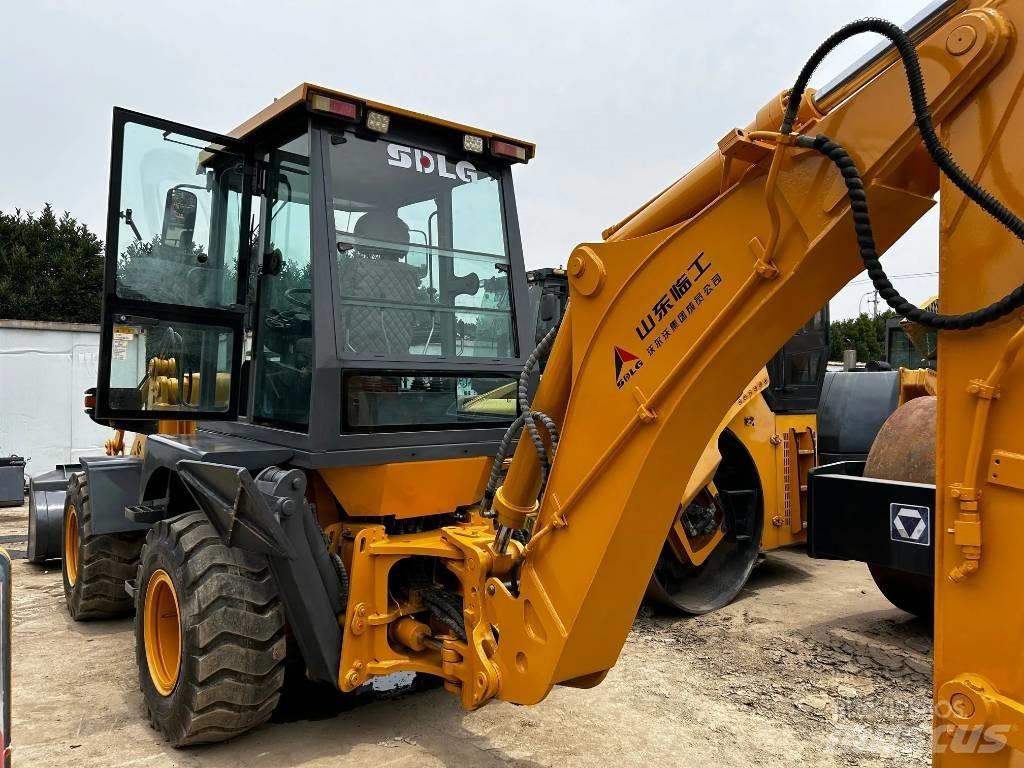 LiuGong B860 反铲装载机