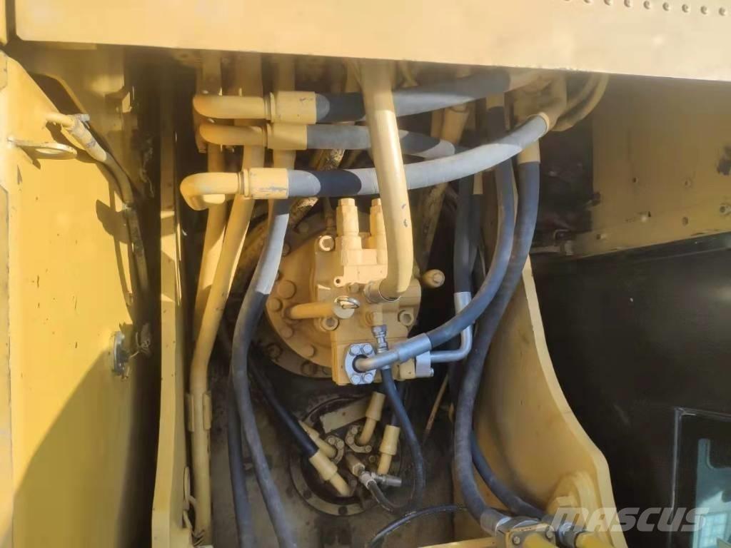 CAT 320 B 履带挖掘机