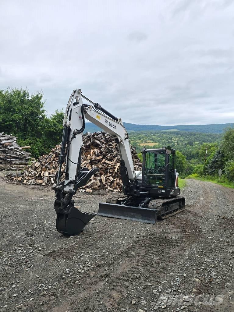 Bobcat E85 履带挖掘机