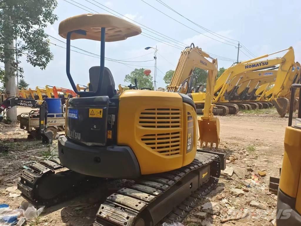 Komatsu PC35 小型挖掘机