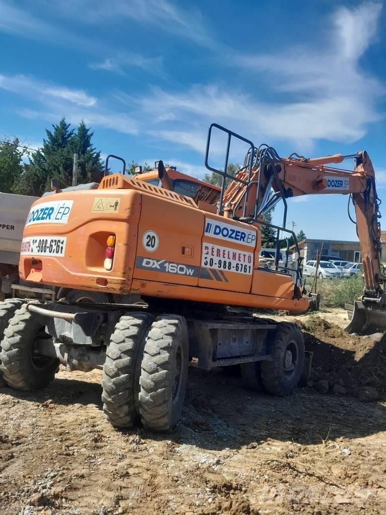 Doosan DX 160 W-3 轮式挖掘机