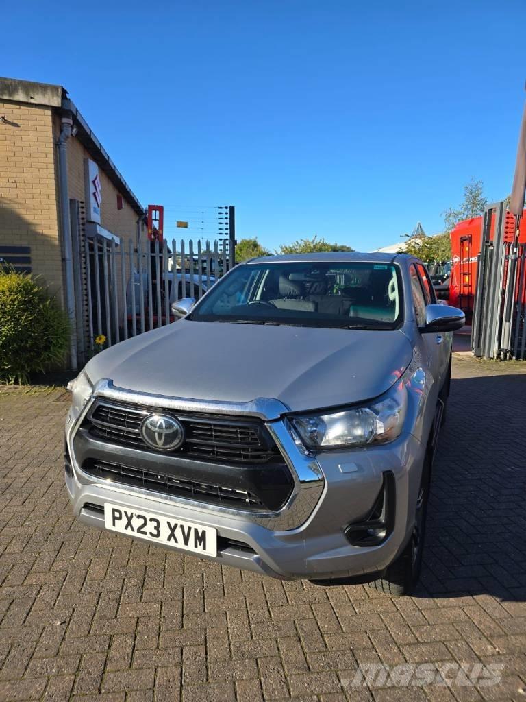 Toyota Hilux 皮卡车