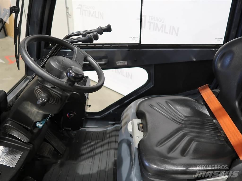 Toyota 02-8FGF25 天然气叉车