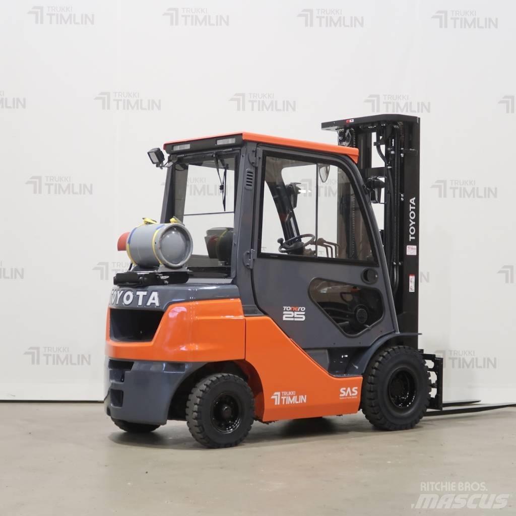 Toyota 02-8FGF25 天然气叉车