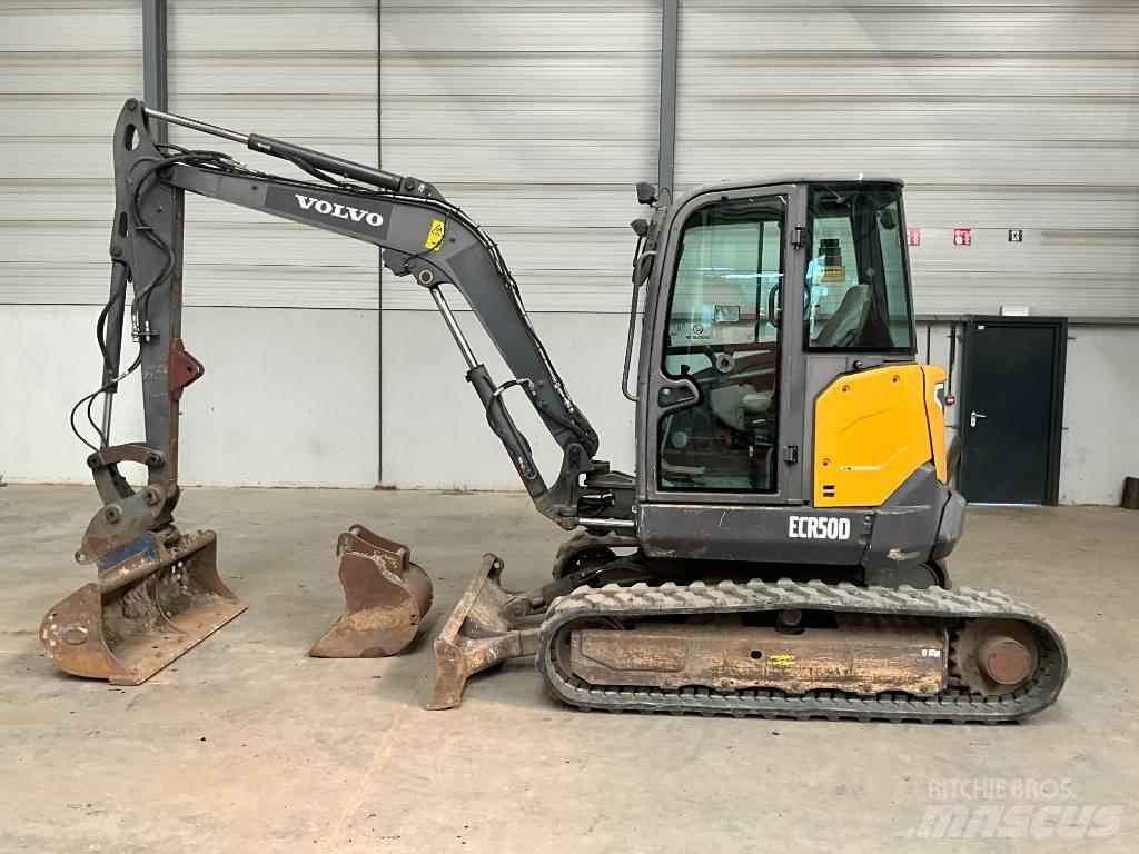 Volvo ECR 50 D 小型挖掘机
