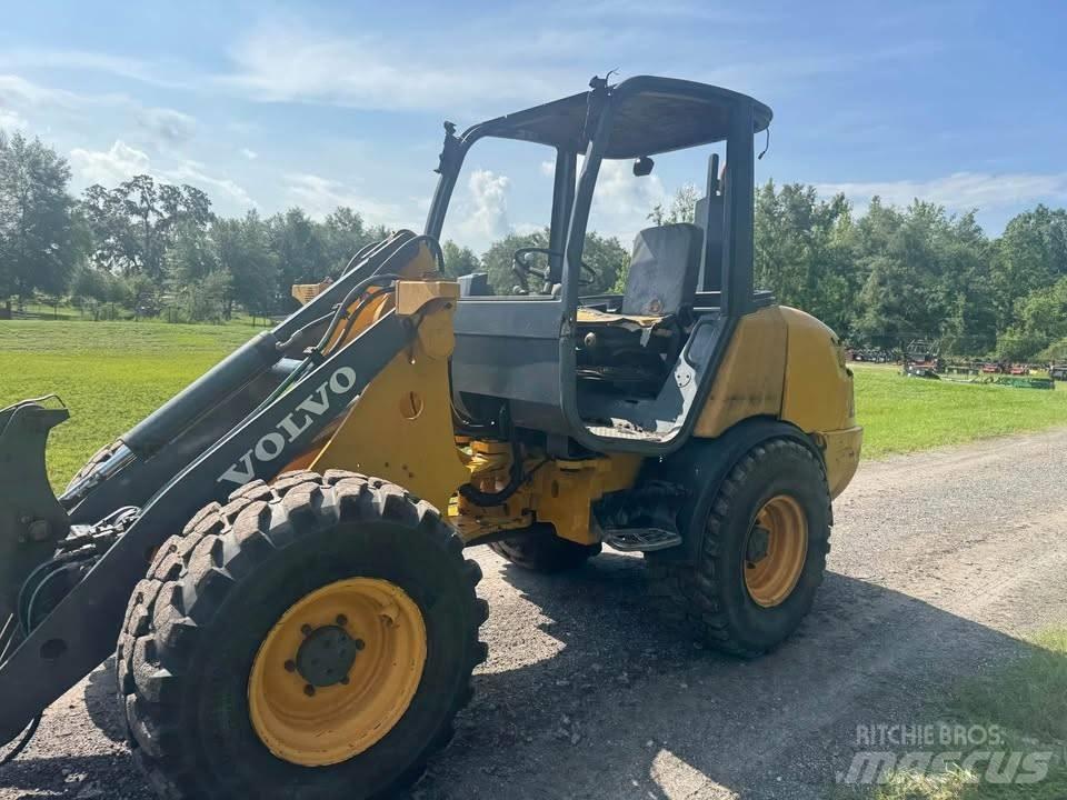 Volvo L 20 B 轮式装载机