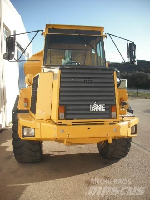 Volvo A 25 C   4x4 铰接式自卸车