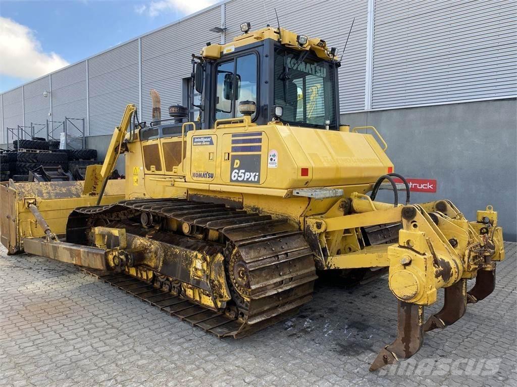 Komatsu D65PXI-18 履带式推土机