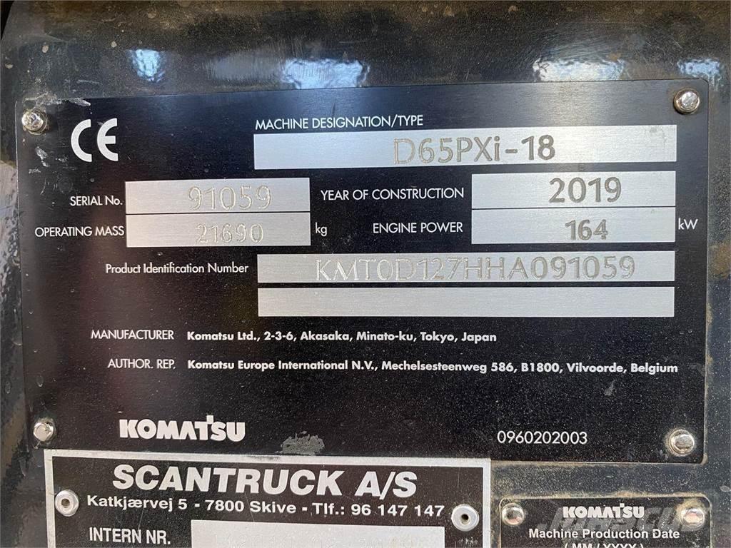 Komatsu D65PXI-18 履带式推土机
