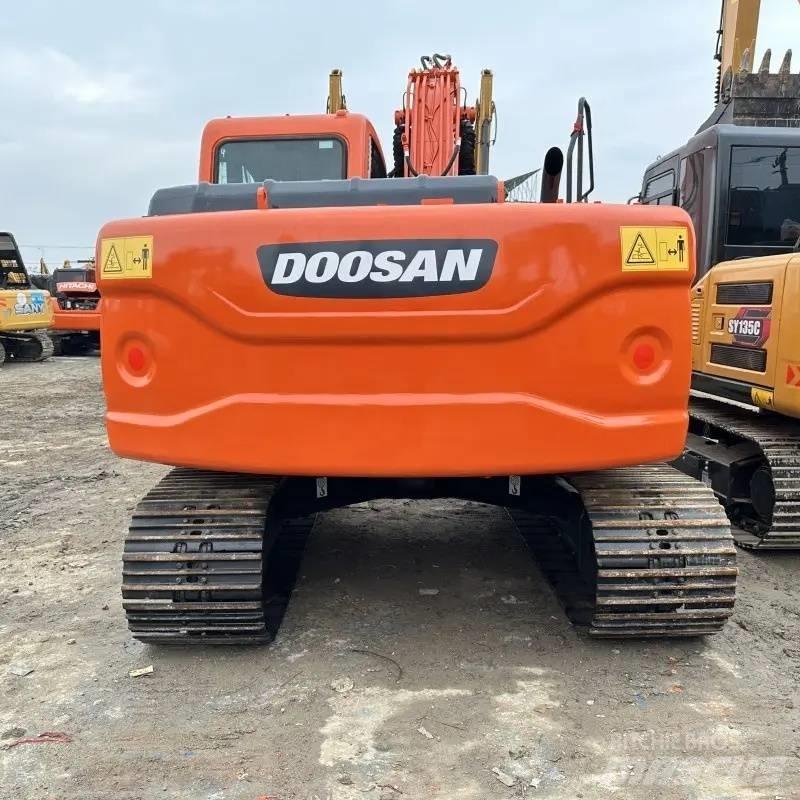 Doosan DX150 履带挖掘机
