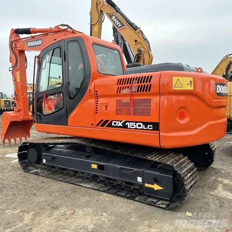 Doosan DX150 履带挖掘机