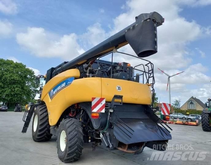 New Holland CR 9080 联合收割机