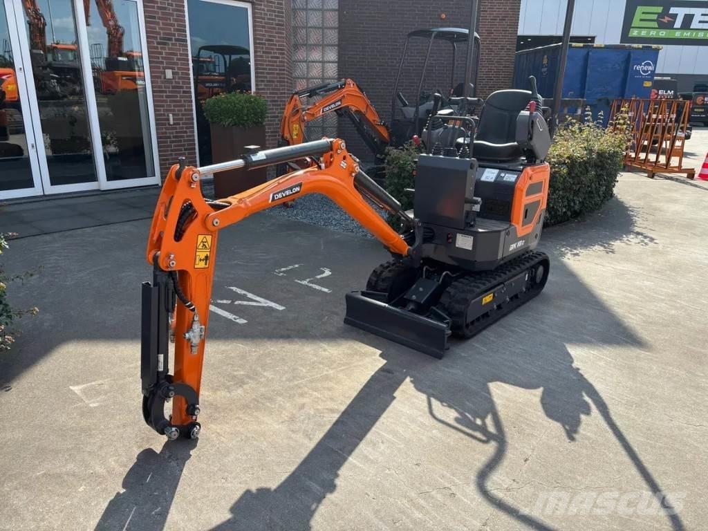 Develon DX10Z-7 小型挖掘机