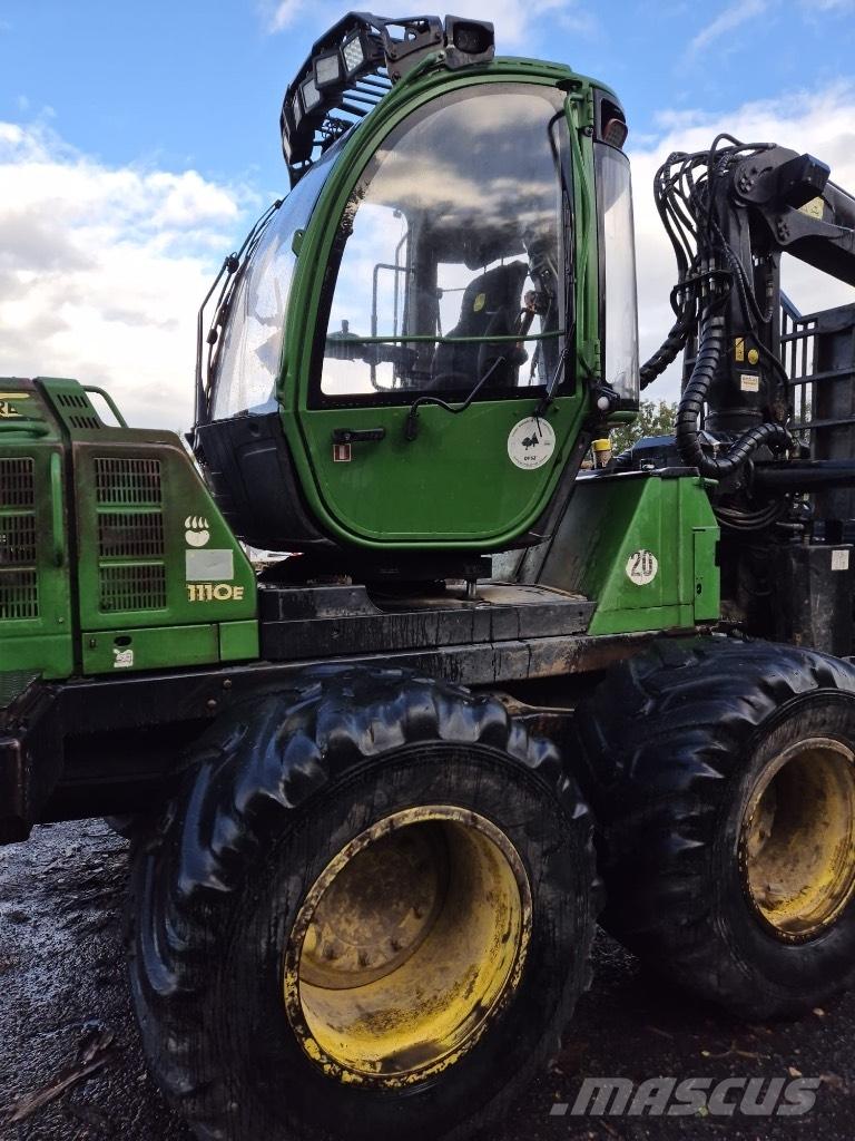 John Deere 1110 E 集运机