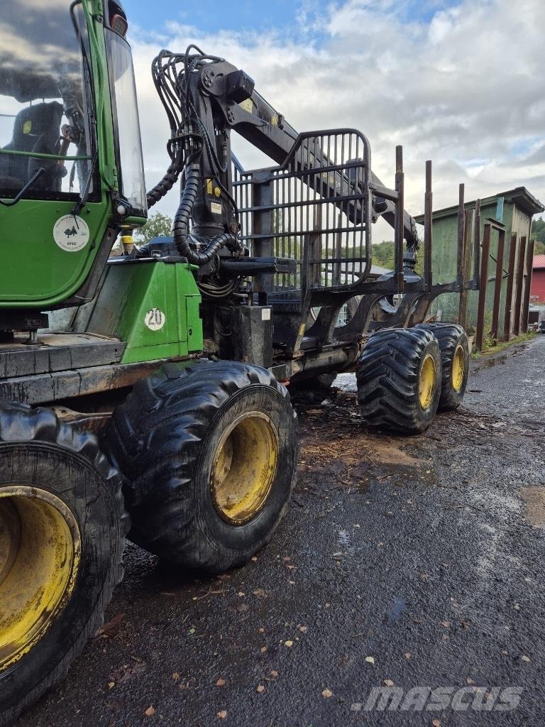 John Deere 1110 E 集运机