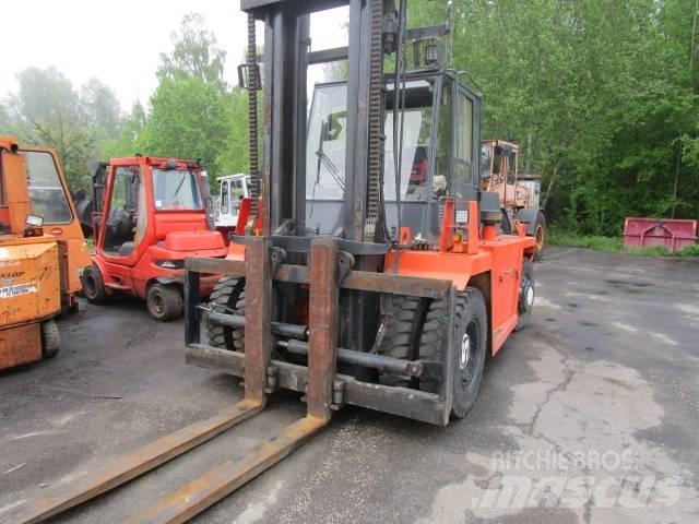 Valmet 1260 柴油叉车