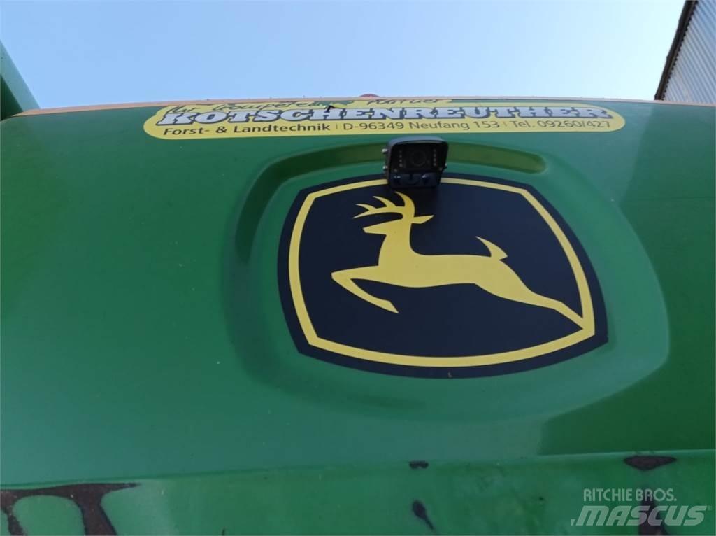 John Deere W540 联合收割机