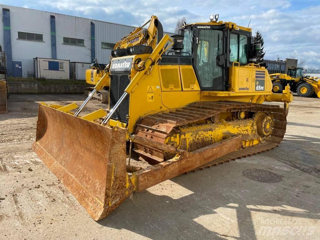 Komatsu D65PX-18E0 履带式推土机