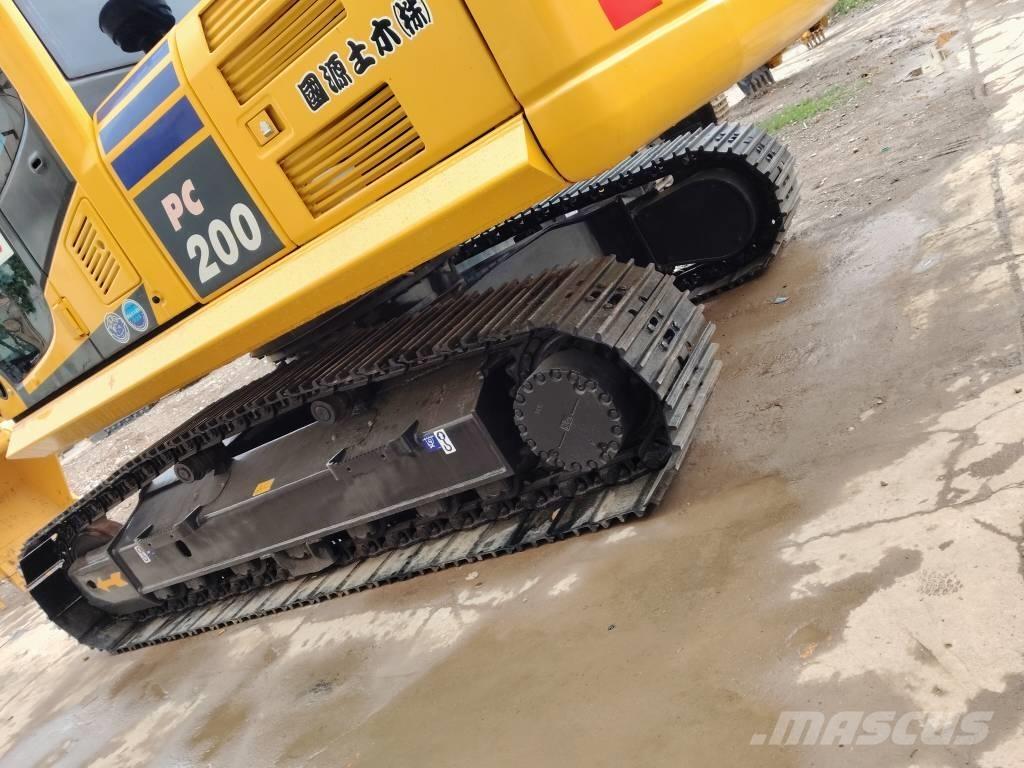 Komatsu PC 200-8 履带挖掘机